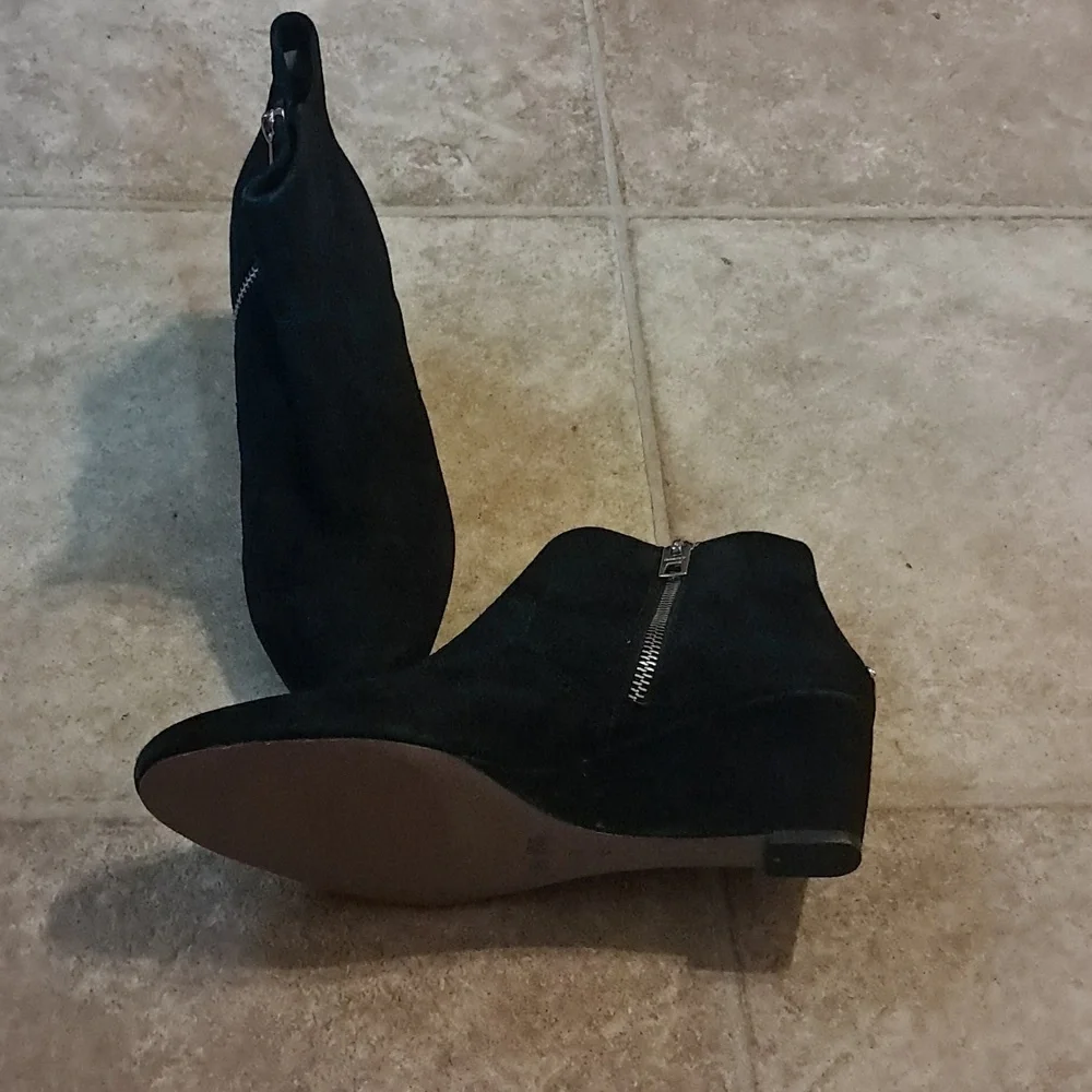 COACH Mystic Bootie Wedge Heel Black Suede Size 7.5B